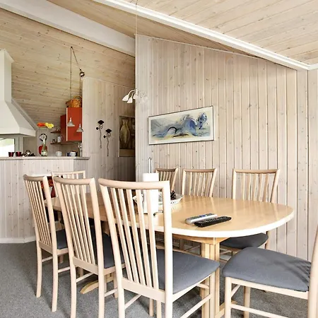 10 Person In Hadsund